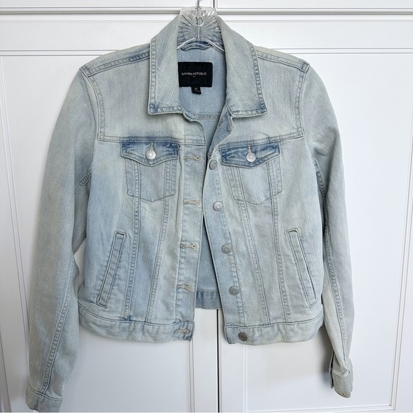 Banana Republic Classic Blue Denim Trucker Jacket XS - Picture 3 of 11